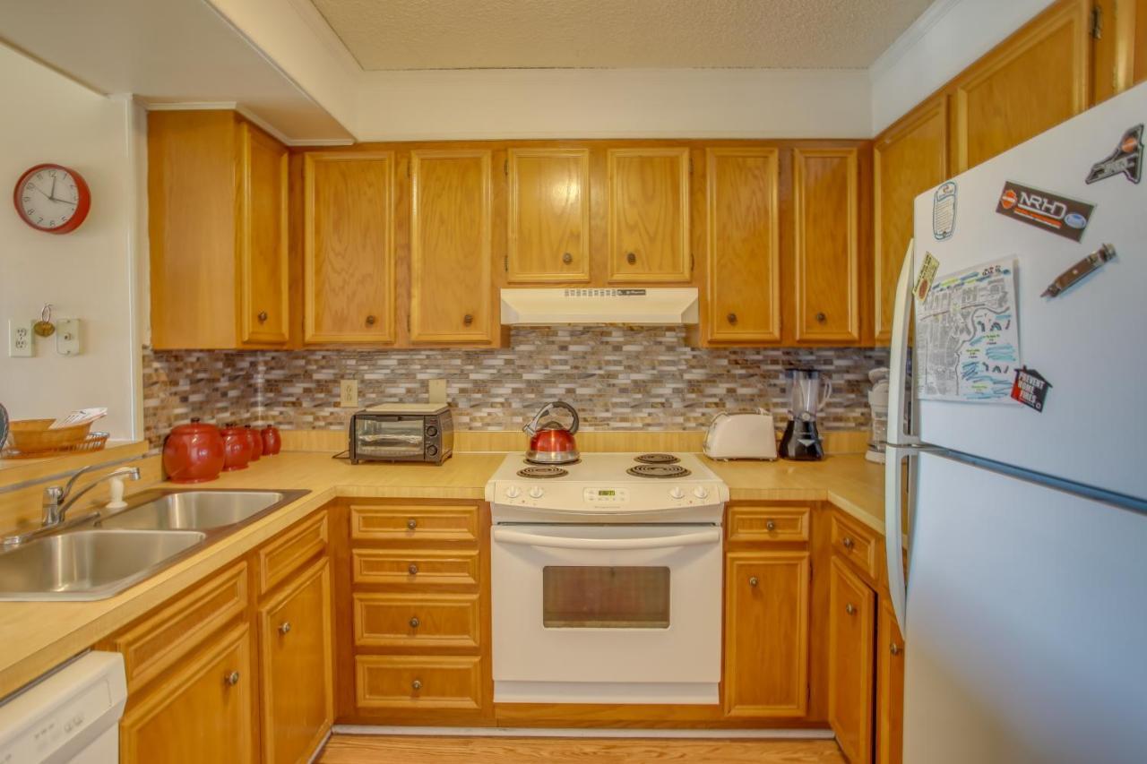 Myrtle Beach Condo With Screened Deck Walk To Beach Екстериор снимка